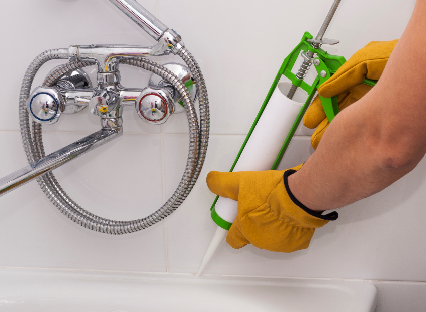 iTaskApp Services Services Bathtub and Shower Caulking